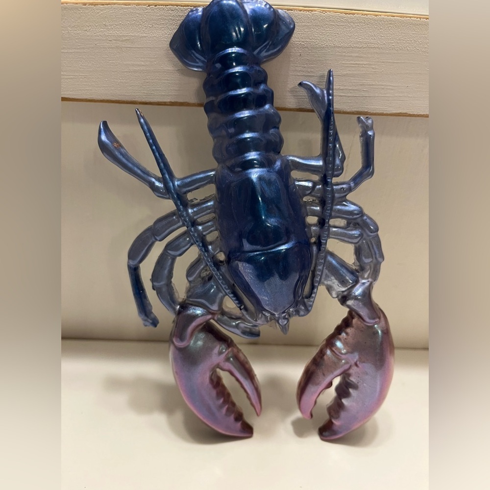 Handmade Resin Lobster 7.5”x 4.4” - Picture 2 of 4